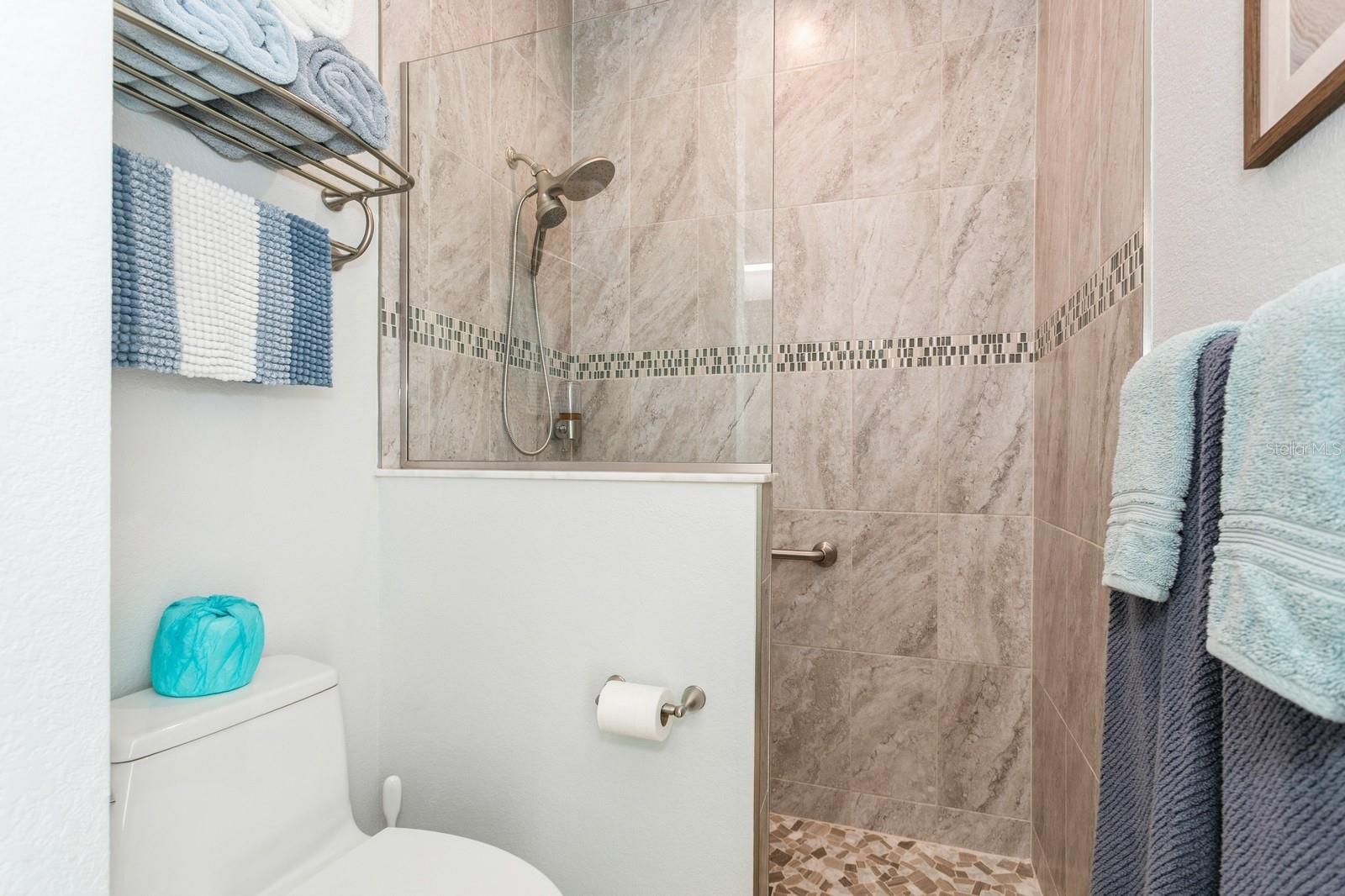 Image 41 of 57 For 180 Rotonda Boulevard N