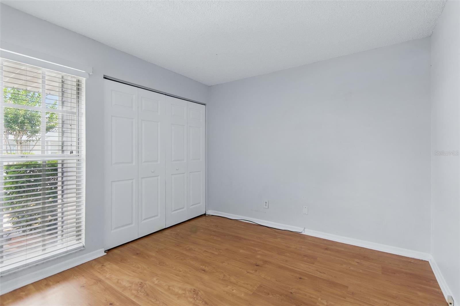 Image 19 of 33 For 16109 Rambling Vine Drive E