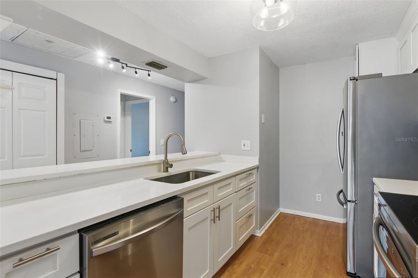 Image 8 of 33 For 16109 Rambling Vine Drive E