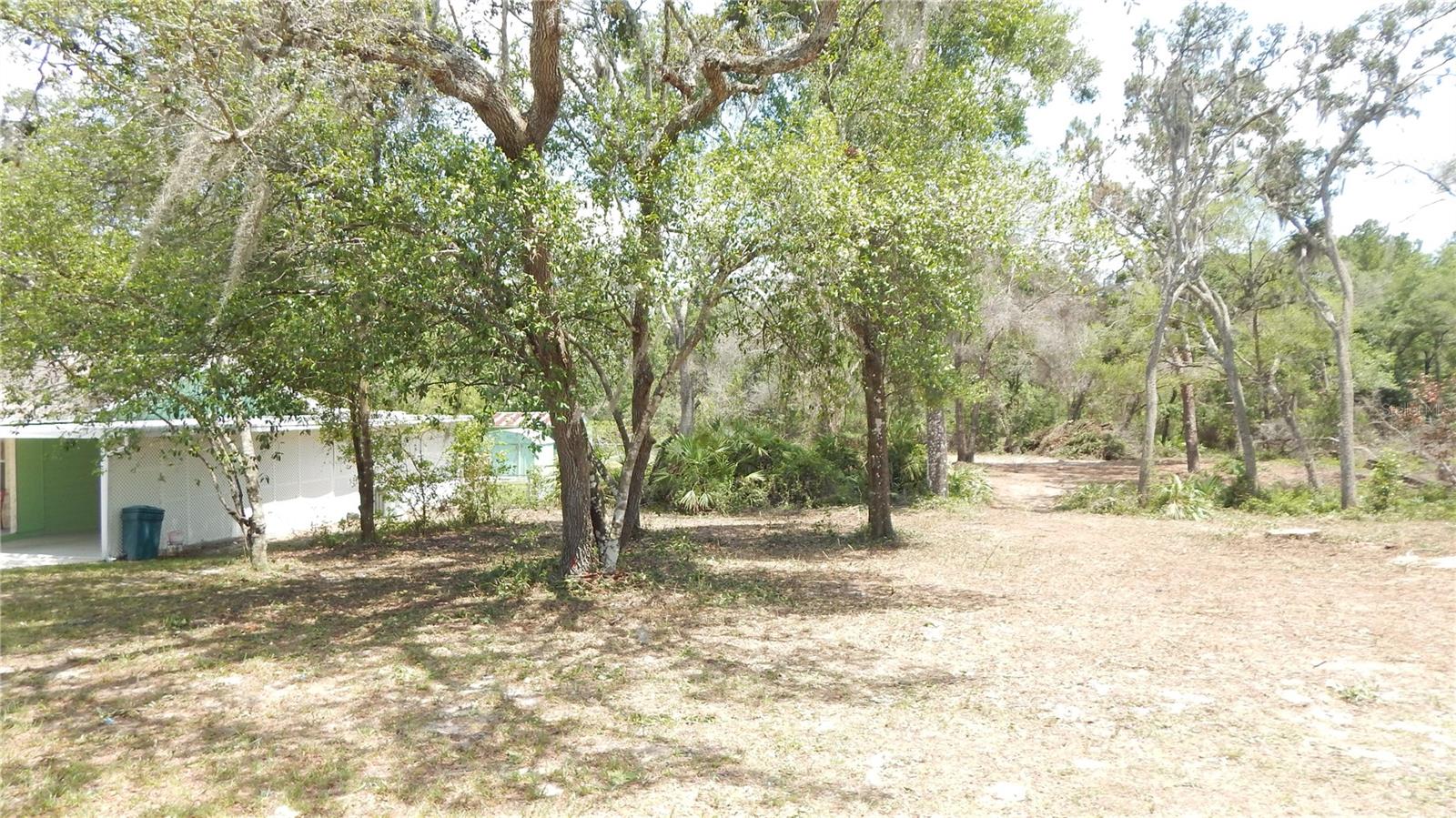 Listing photo id 8 for 5287 Azalea Circle