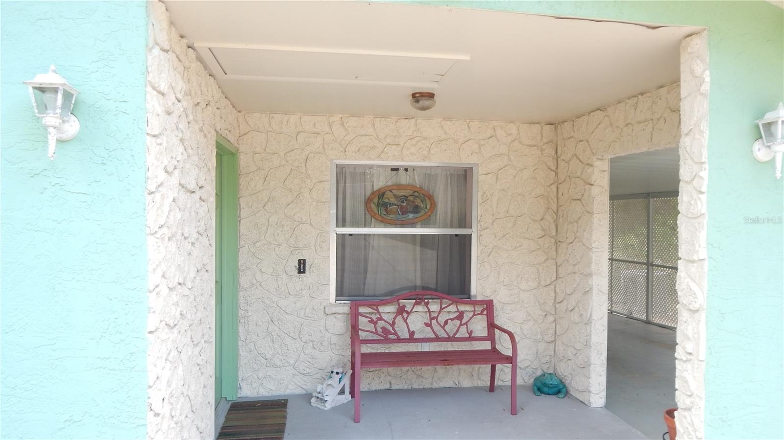 Listing photo id 12 for 5287 Azalea Circle