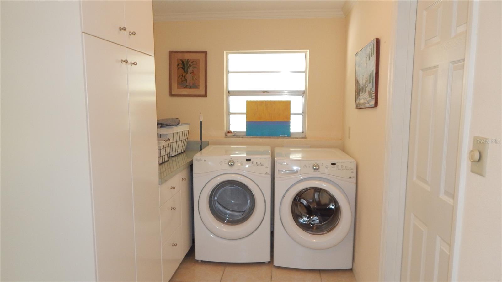Listing photo id 18 for 5287 Azalea Circle