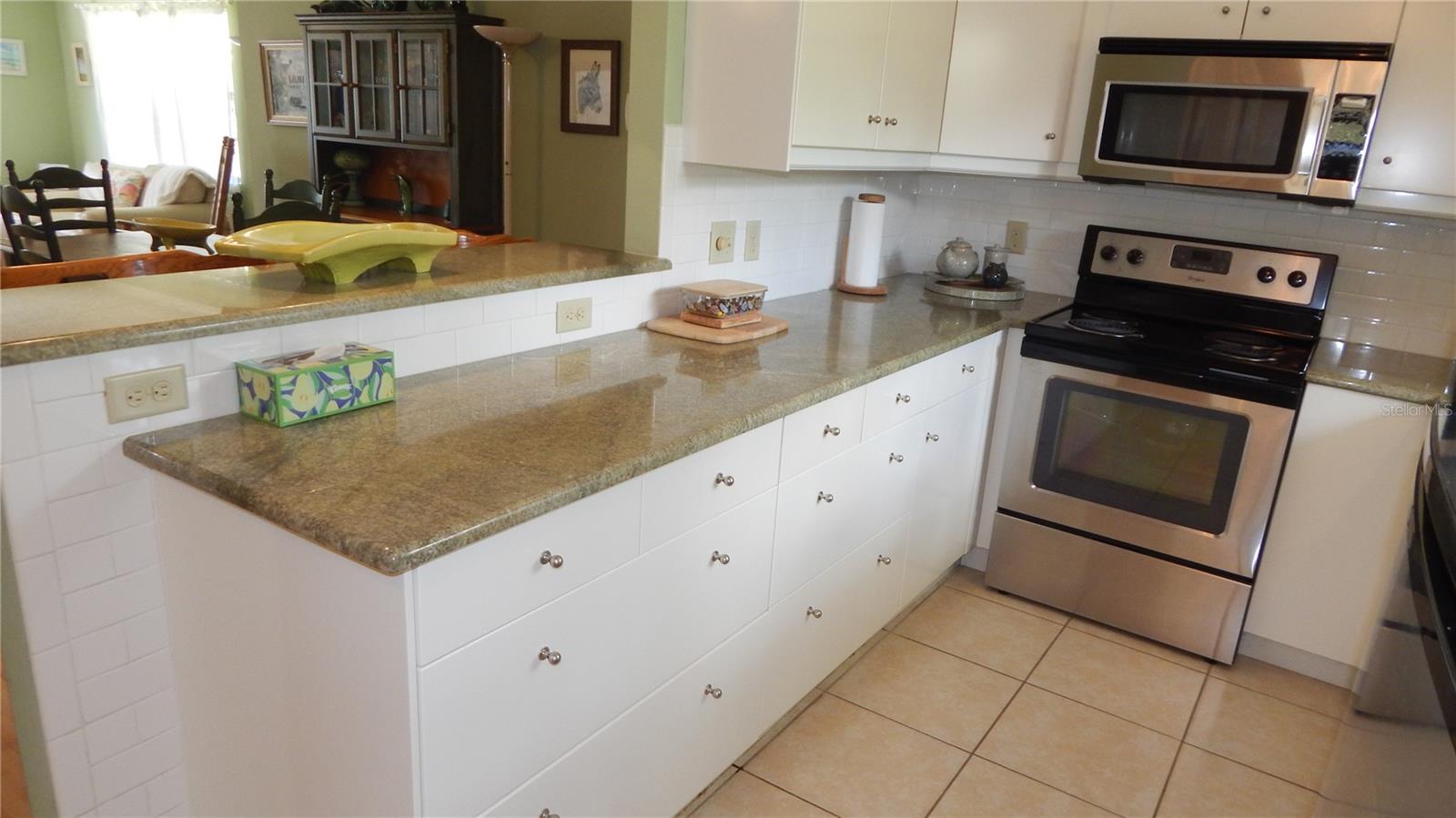 Listing photo id 21 for 5287 Azalea Circle