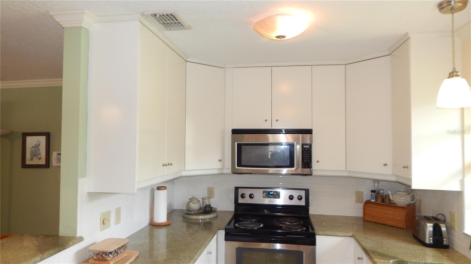 Listing photo id 22 for 5287 Azalea Circle