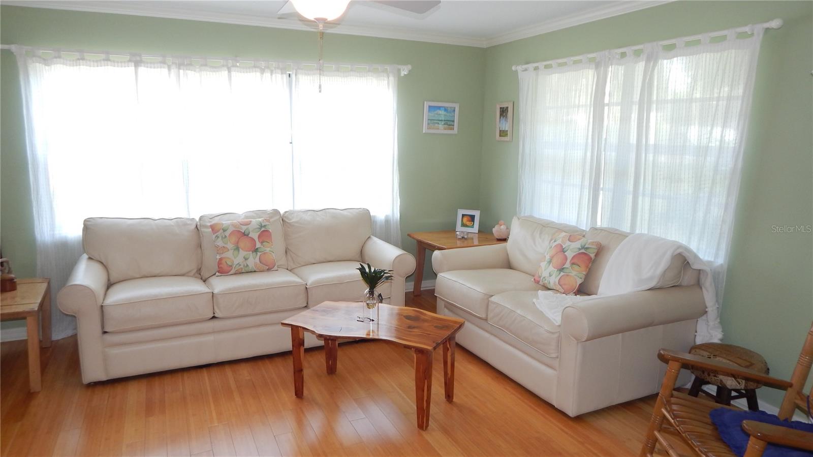 Listing photo id 33 for 5287 Azalea Circle