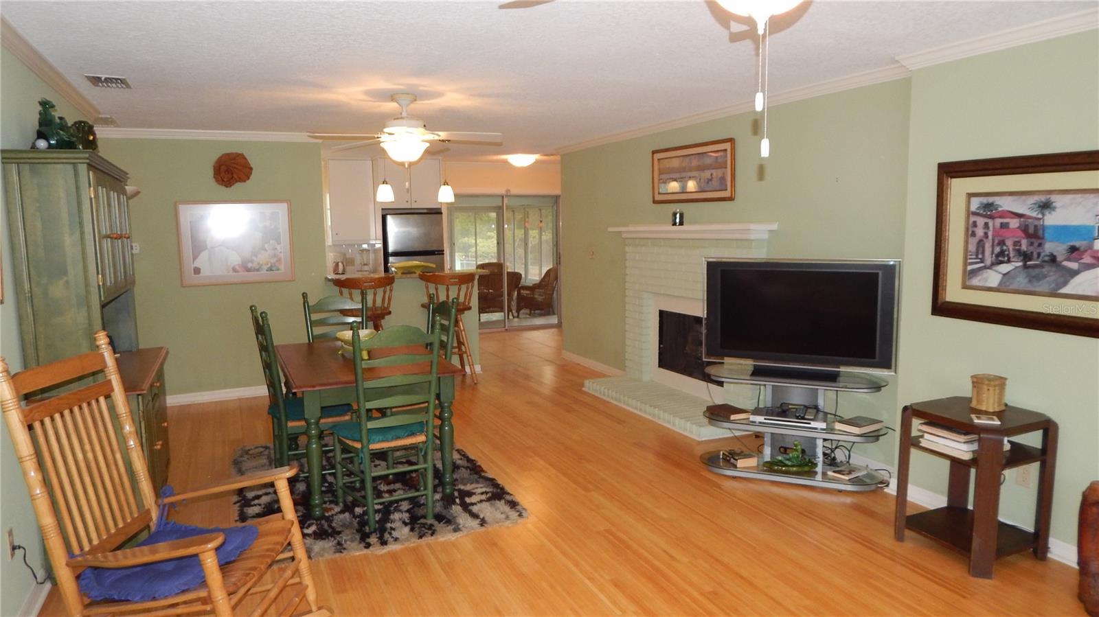 Listing photo id 34 for 5287 Azalea Circle
