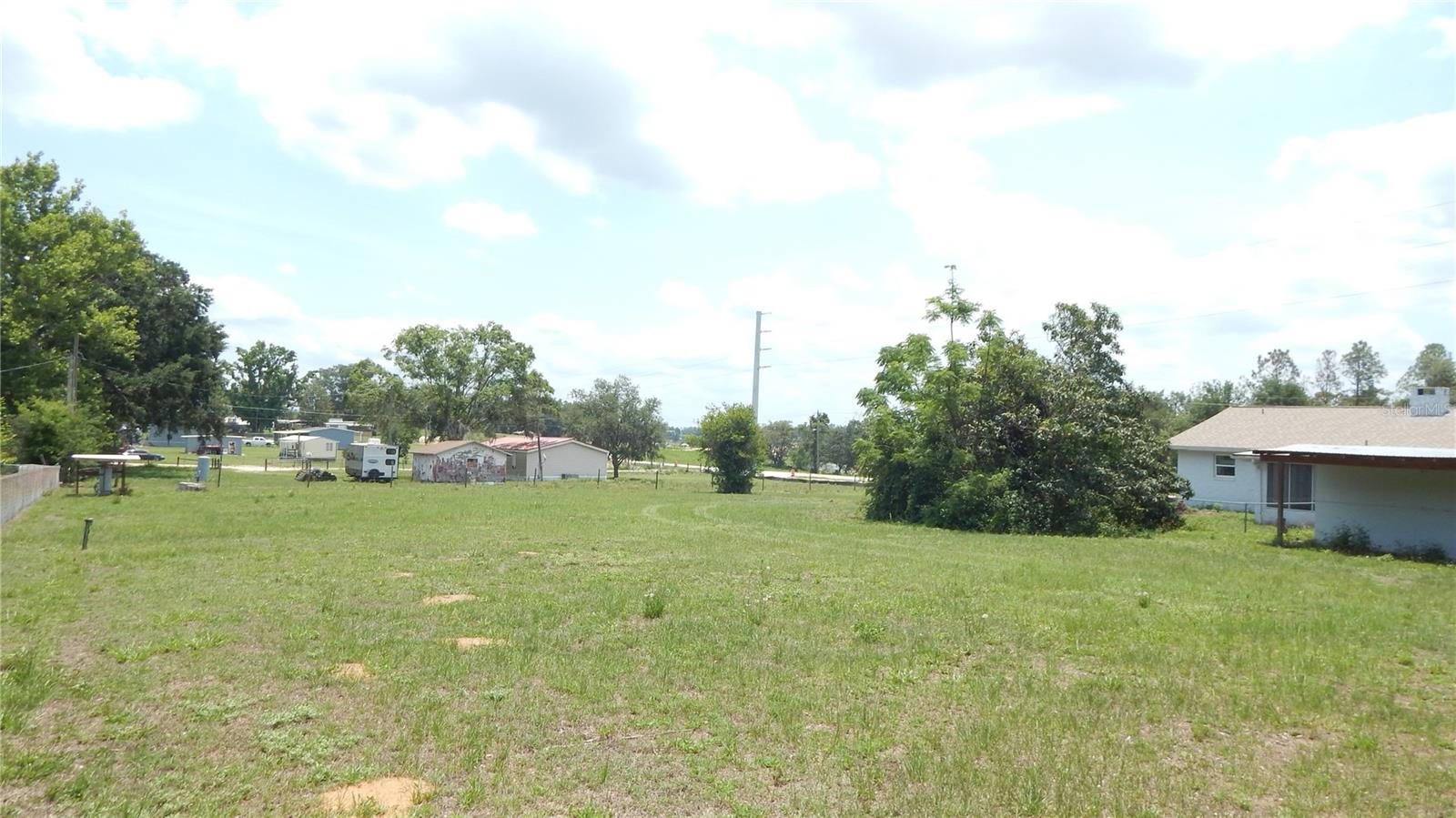 Listing photo id 2 for 5287 Azalea Circle
