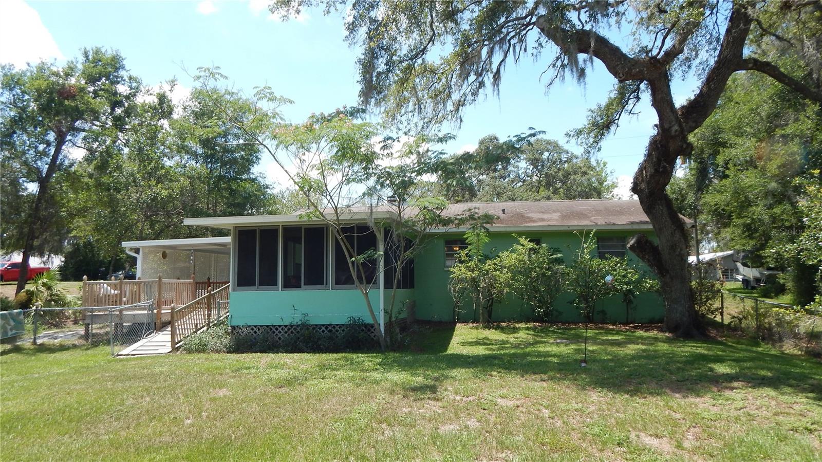 Listing photo id 48 for 5287 Azalea Circle