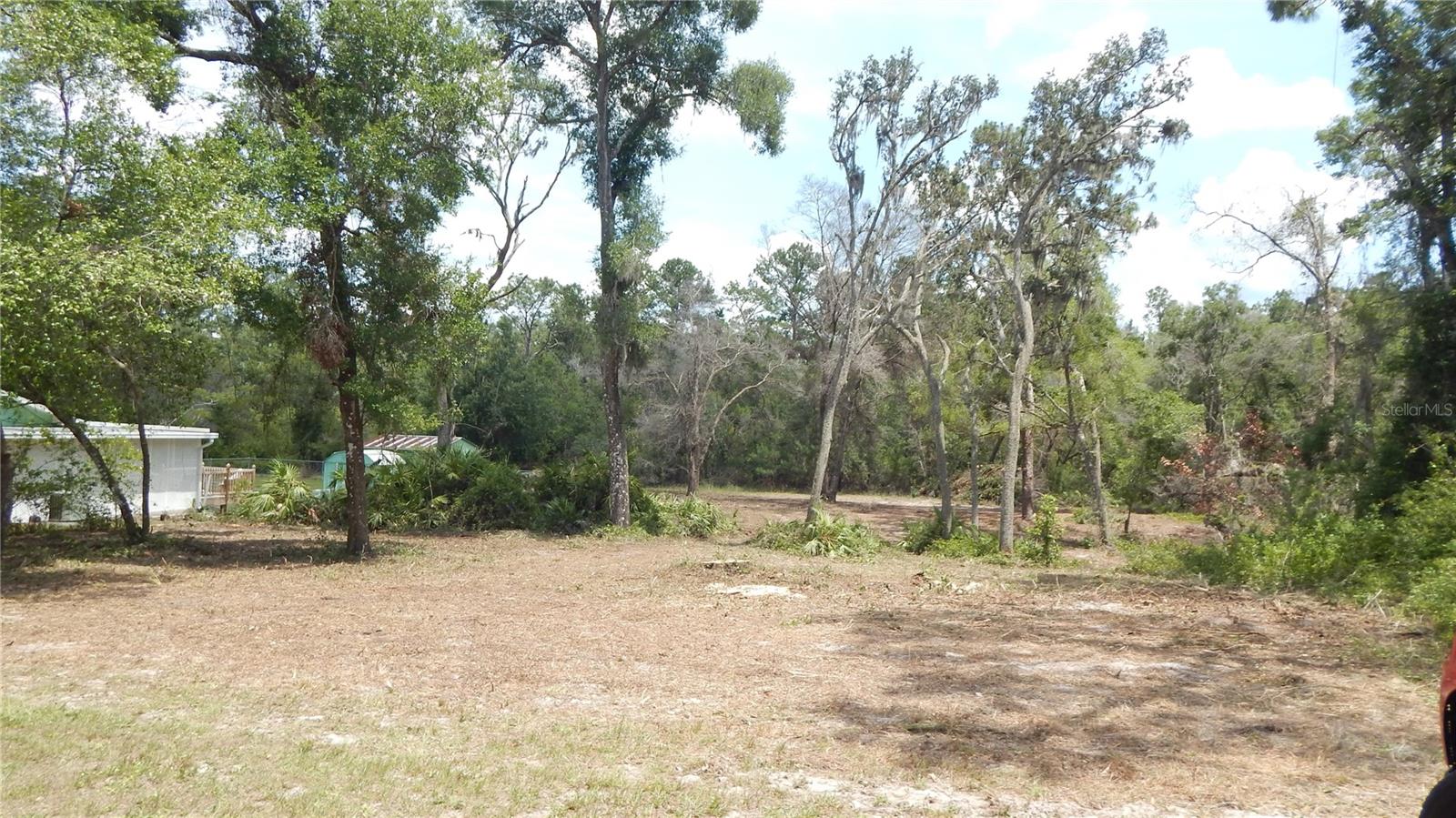 Listing photo id 4 for 5287 Azalea Circle