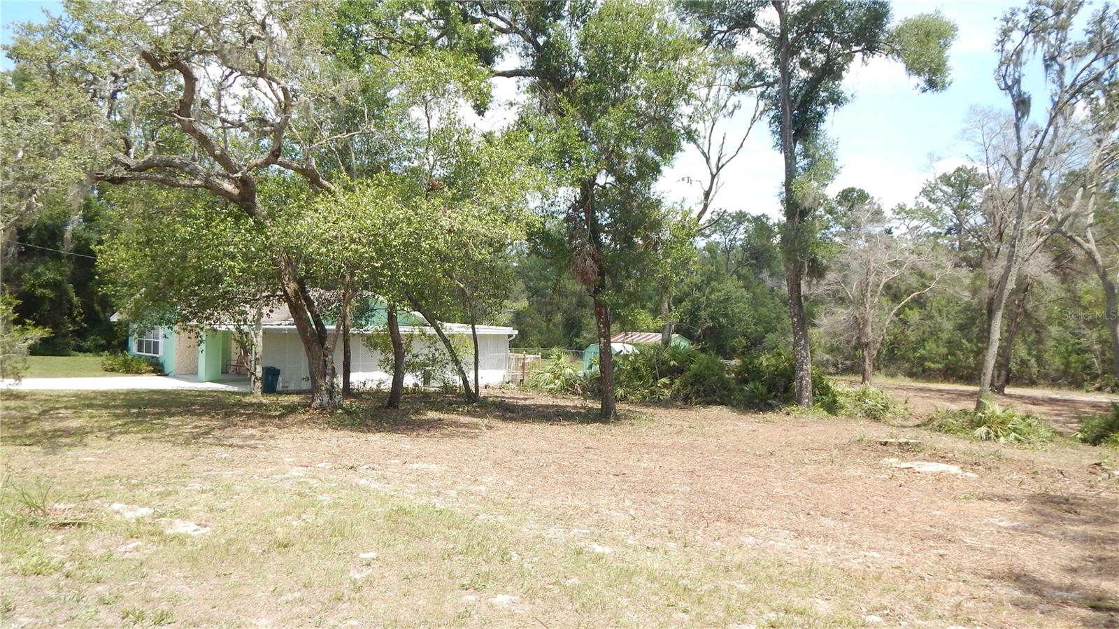 Listing photo id 5 for 5287 Azalea Circle