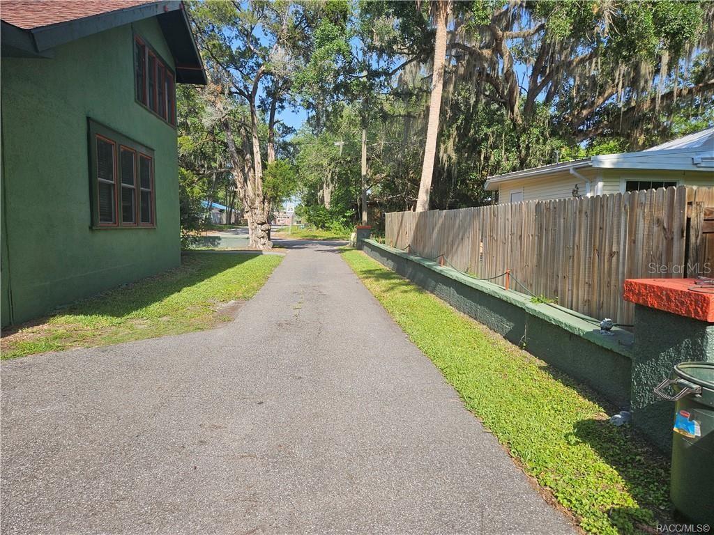 Image 56 of 72 For 754 2nd Avenue