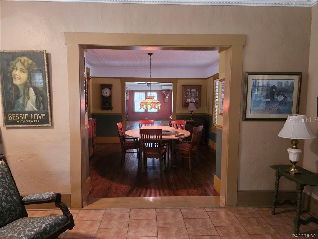 Image 7 of 72 For 754 2nd Avenue