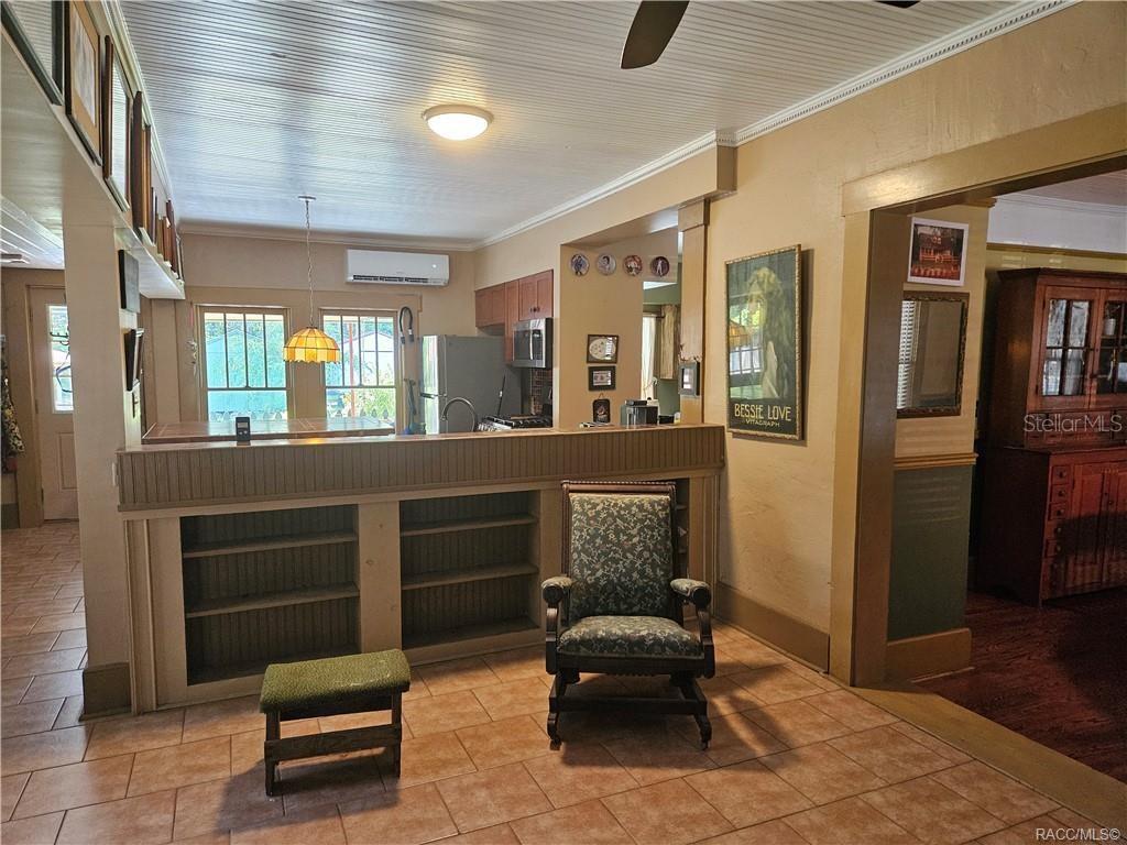 Image 9 of 72 For 754 2nd Avenue
