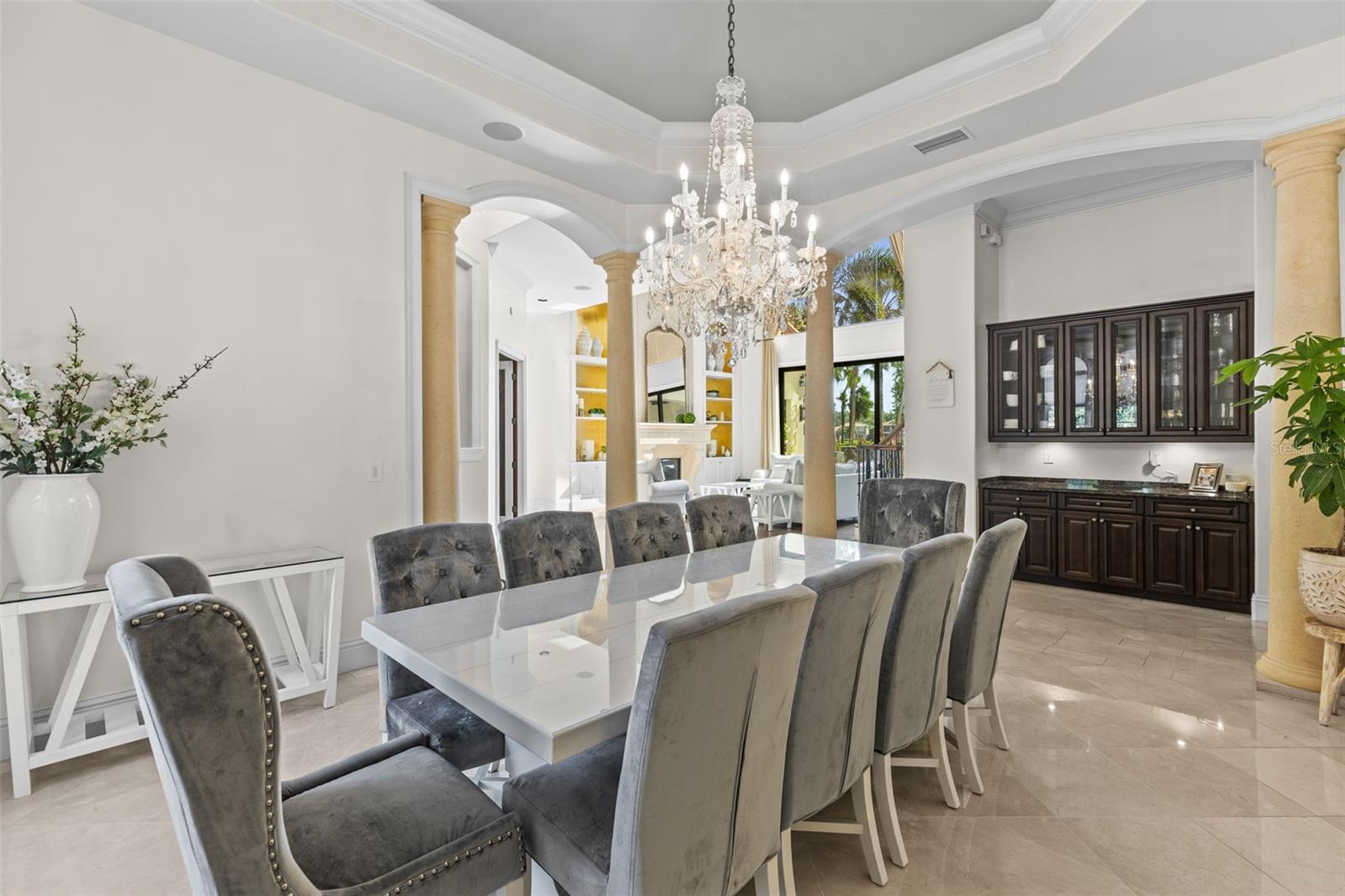 Listing photo id 11 for 17301 Ladera Estates Boulevard