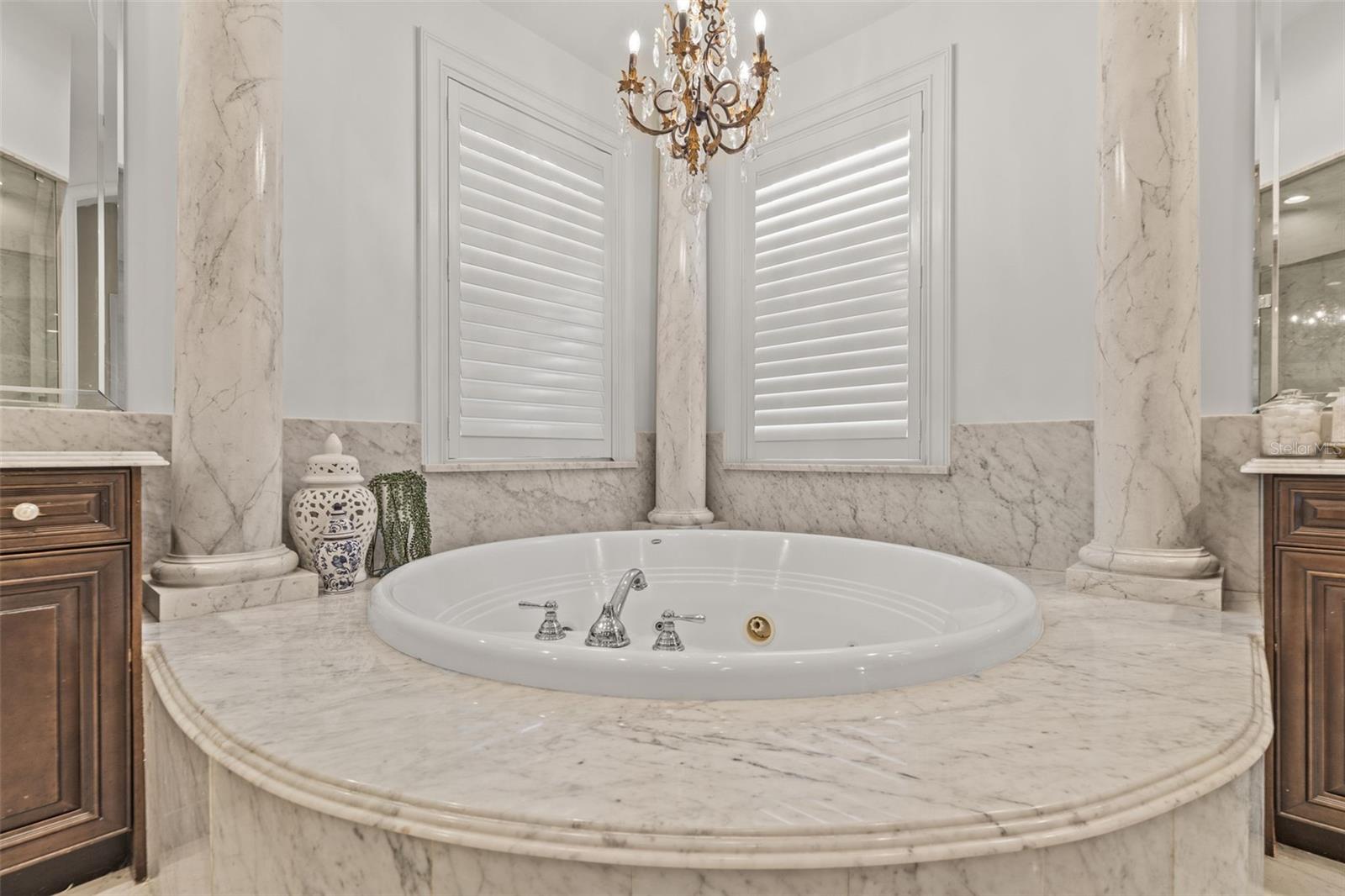Listing photo id 28 for 17301 Ladera Estates Boulevard