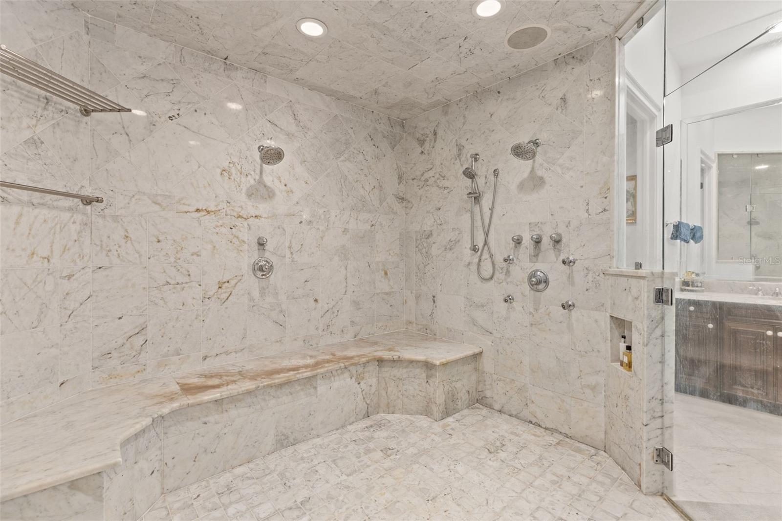 Listing photo id 29 for 17301 Ladera Estates Boulevard