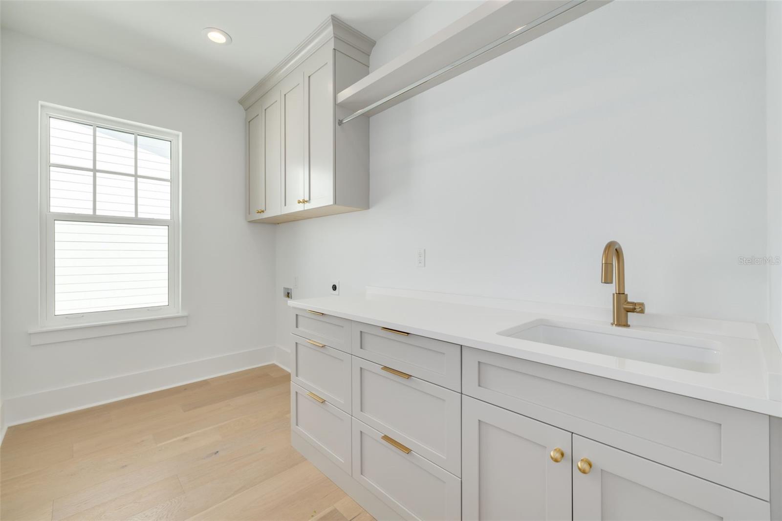 Image 10 of 14 For 1201 35th Avenue N