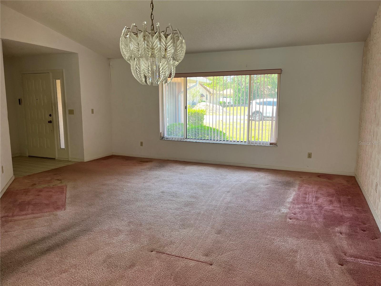 Listing photo id 1 for 8130 Shalom Drive
