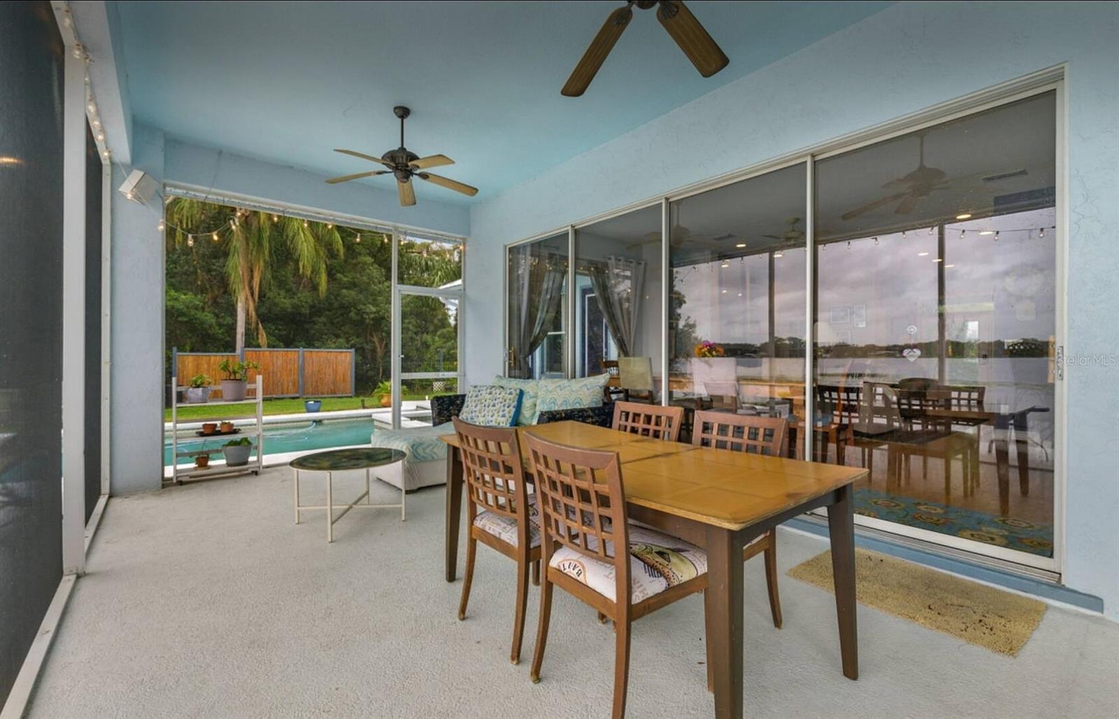 Listing photo id 8 for 8701 Lake Calm Lane