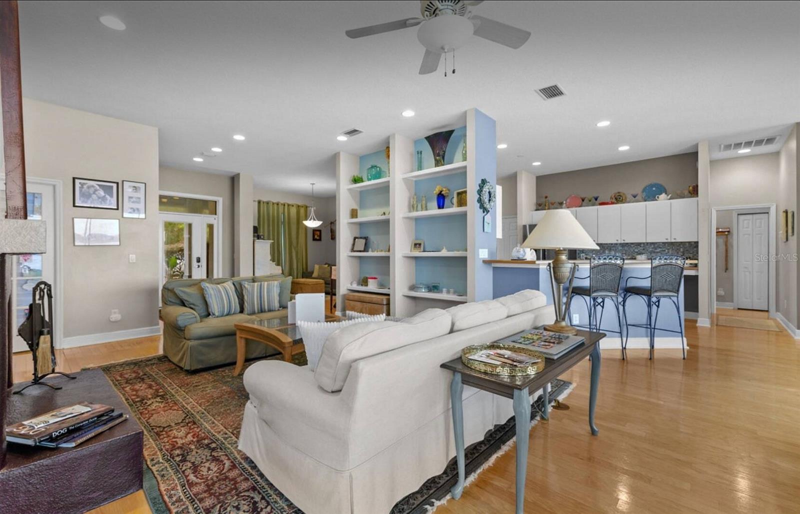 Listing photo id 16 for 8701 Lake Calm Lane