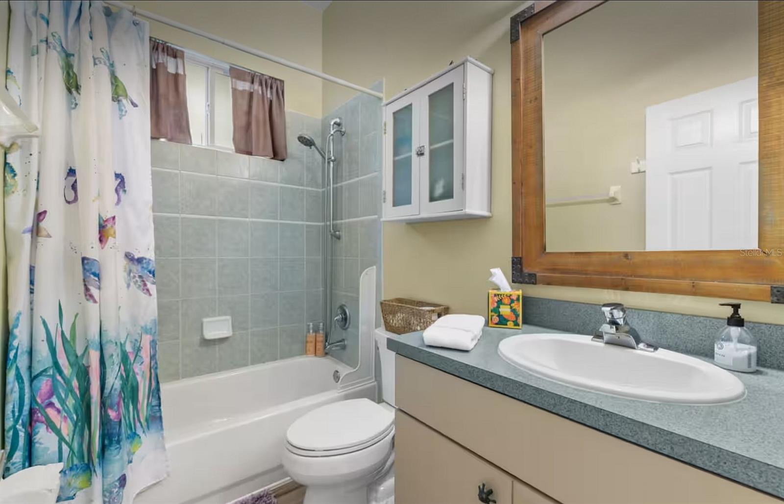 Listing photo id 32 for 8701 Lake Calm Lane