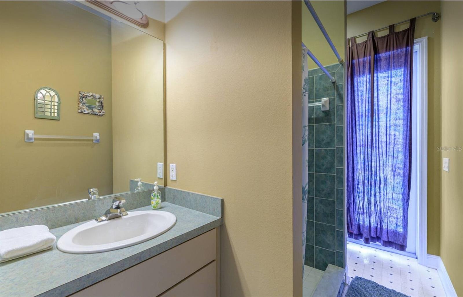 Listing photo id 33 for 8701 Lake Calm Lane