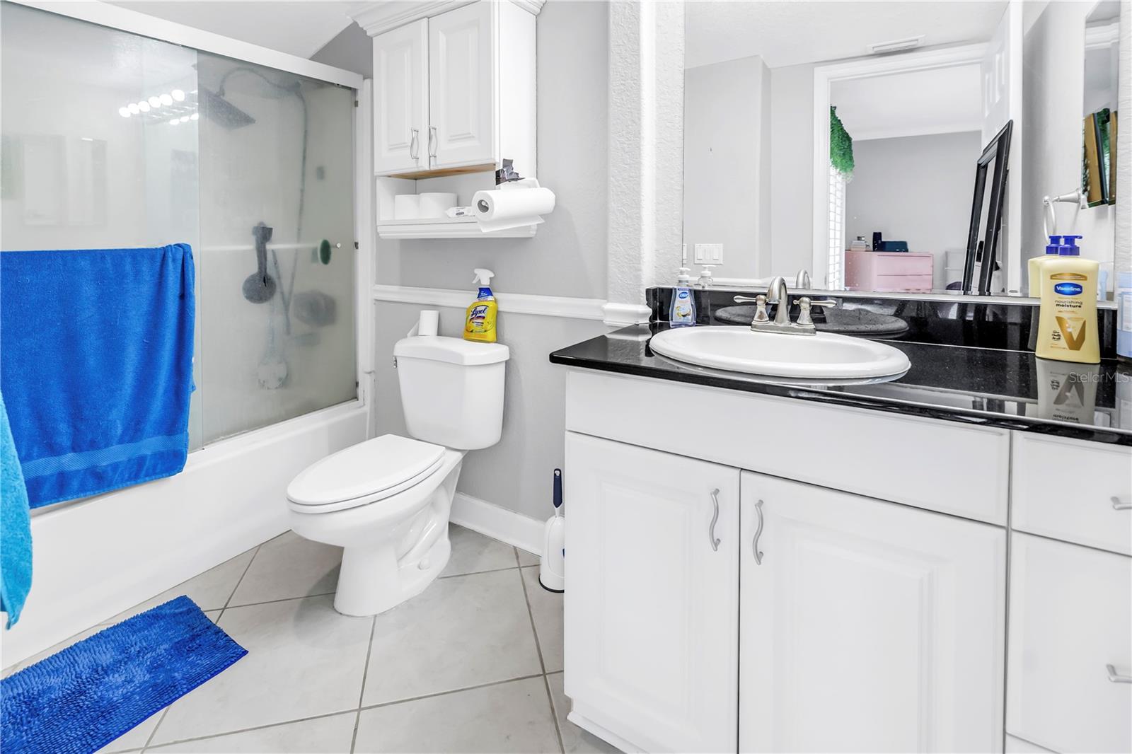 Image 27 of 37 For 6309 Newtown Circle 9b2