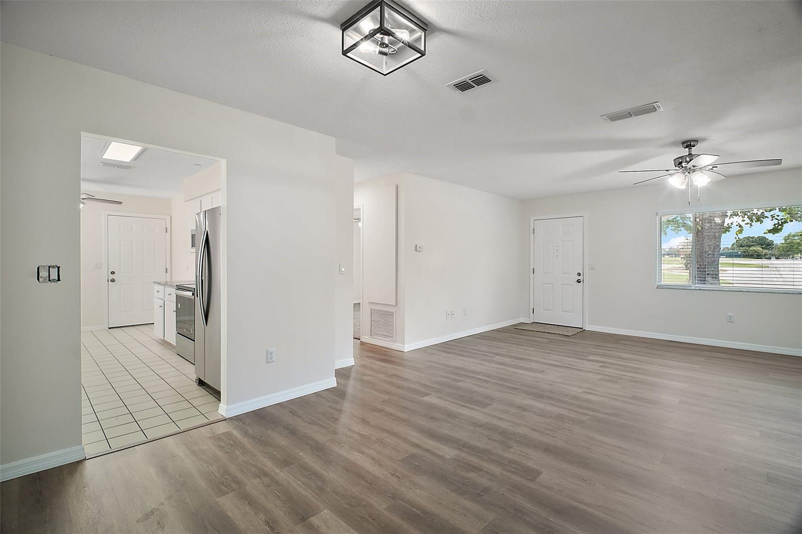 Image 10 of 30 For 9755 176th Street