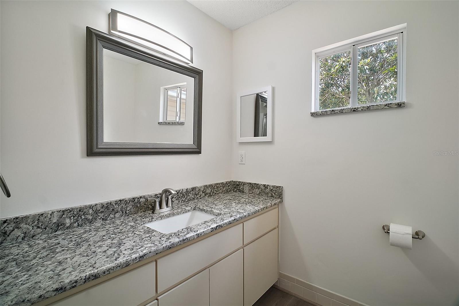 Image 20 of 30 For 9755 176th Street