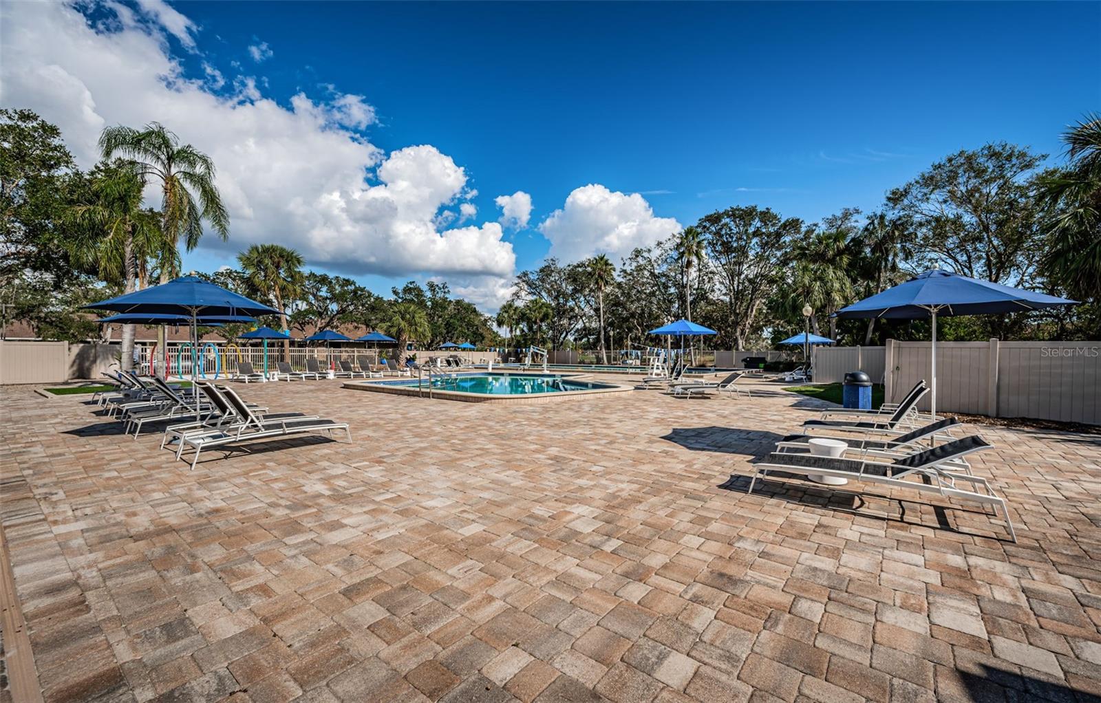 Image 87 of 100 For 1516 Lake Woodlands Parkway