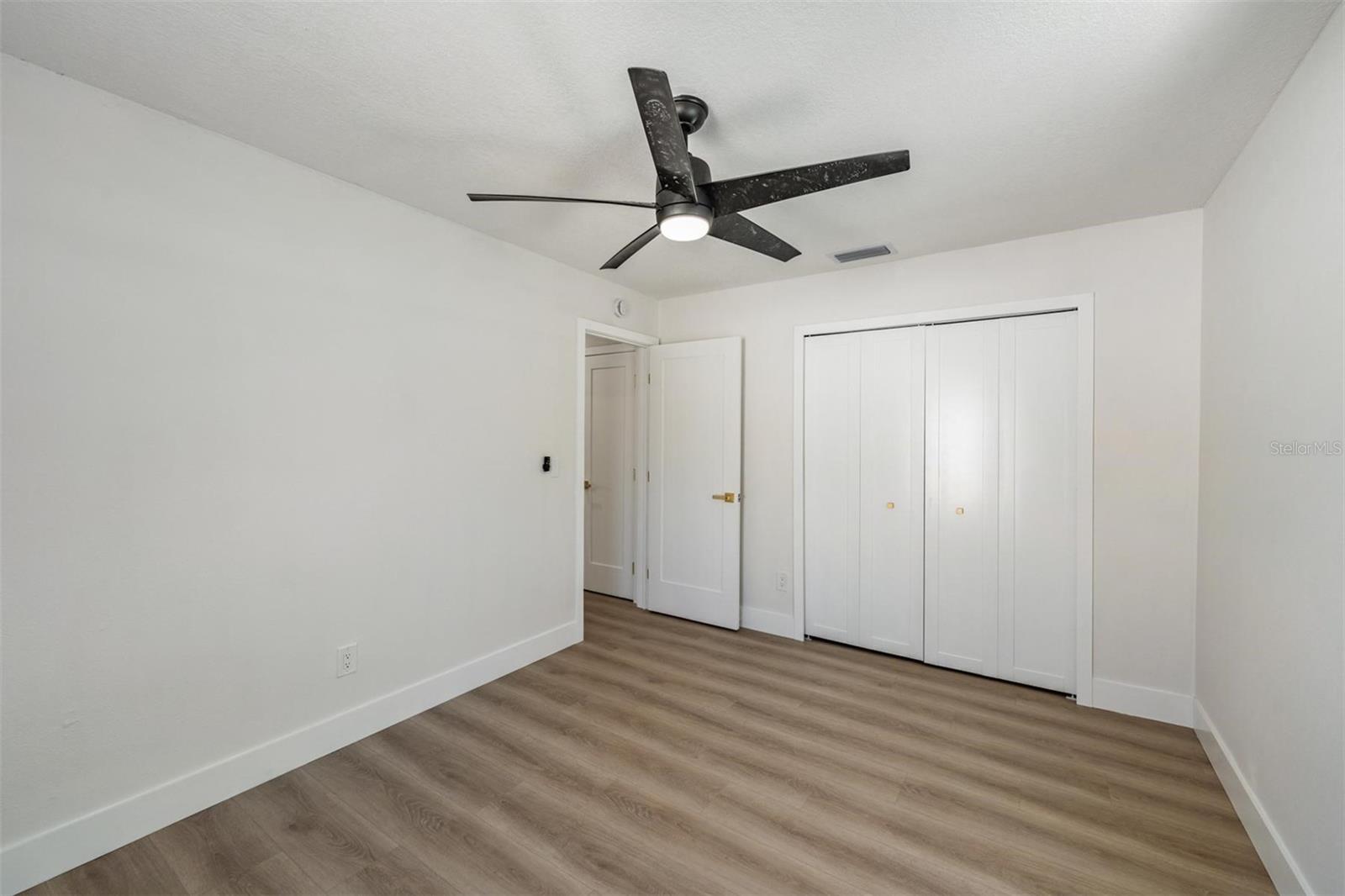 Image 25 of 44 For 7607 22nd Avenue W
