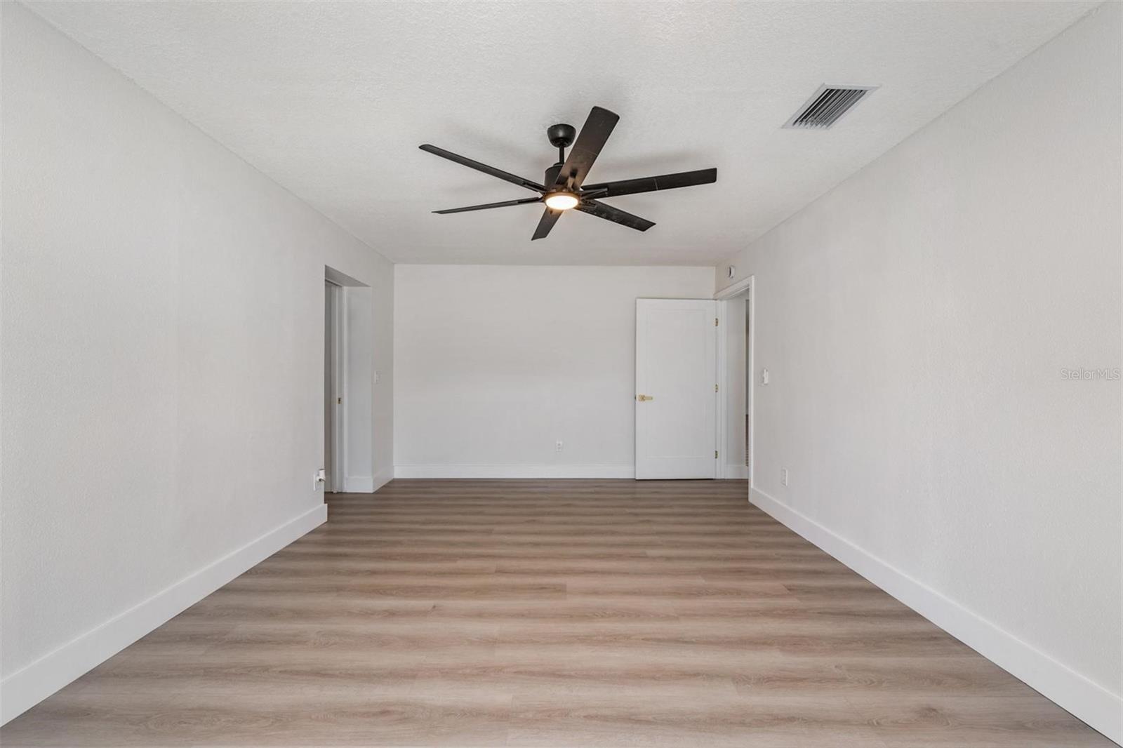 Image 30 of 44 For 7607 22nd Avenue W