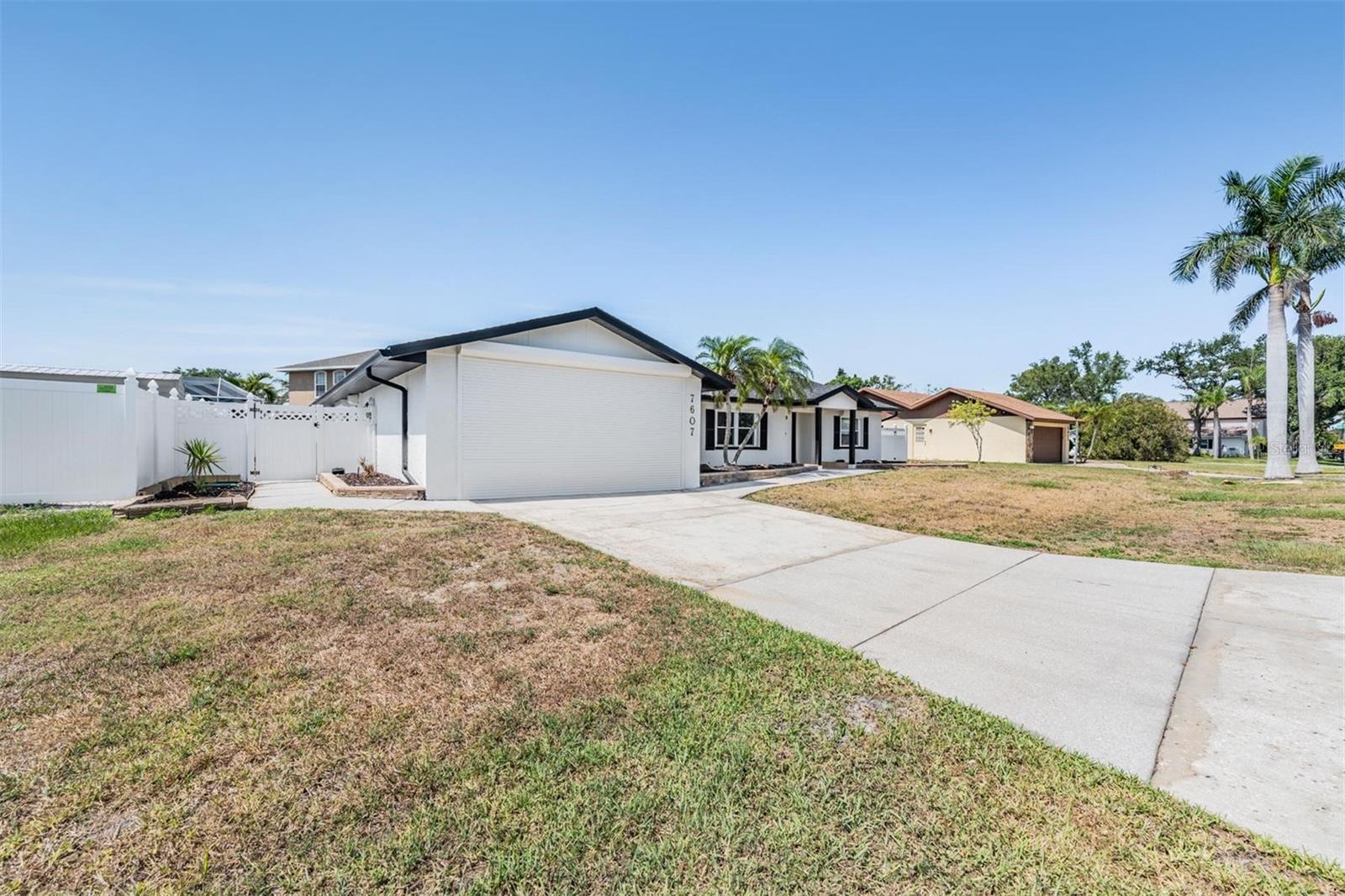 Image 6 of 44 For 7607 22nd Avenue W