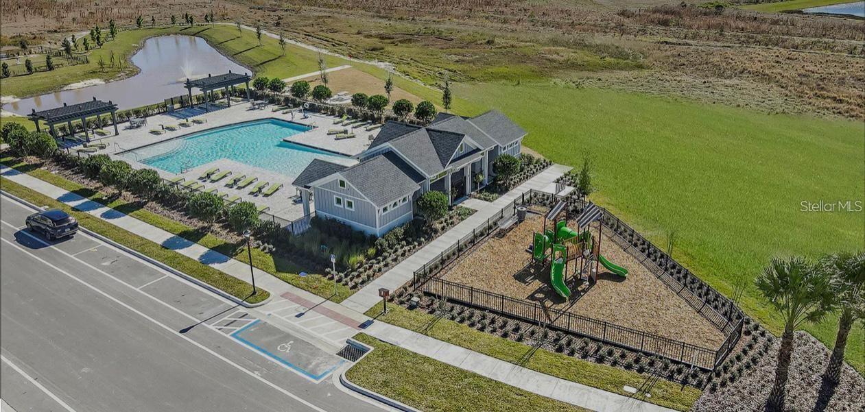 Image 17 of 61 For 28547 Hillcrest Valley Boulevard