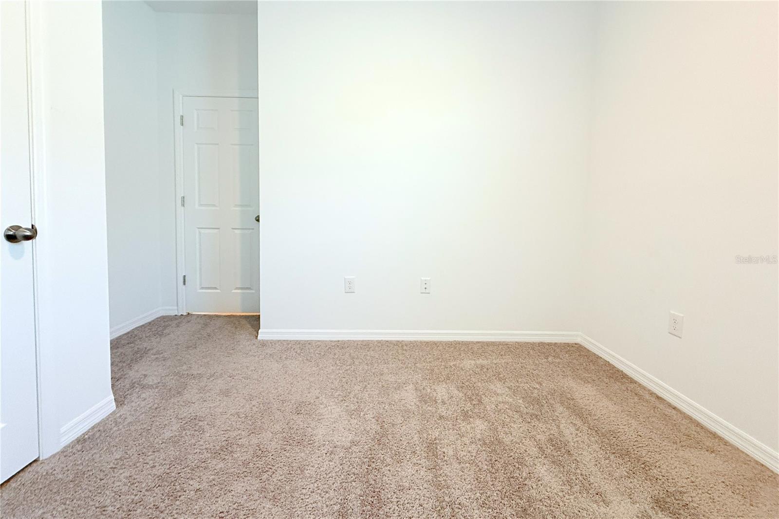 Image 29 of 61 For 28547 Hillcrest Valley Boulevard