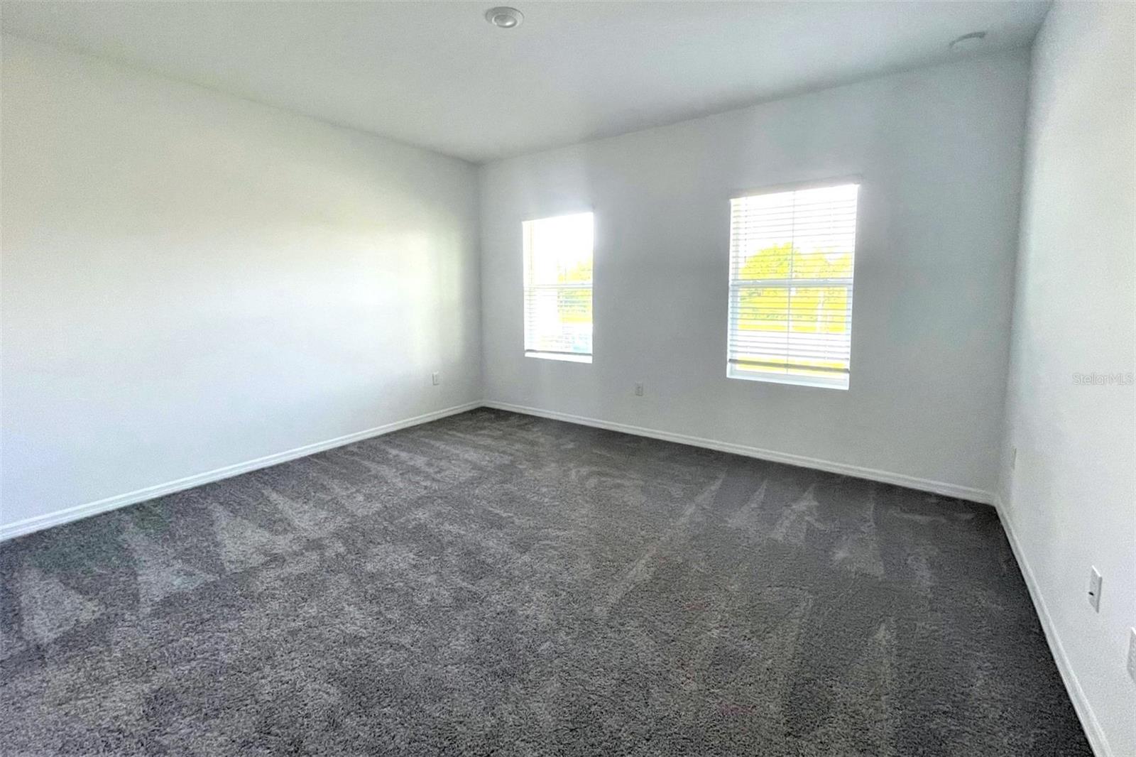 Image 32 of 61 For 28547 Hillcrest Valley Boulevard