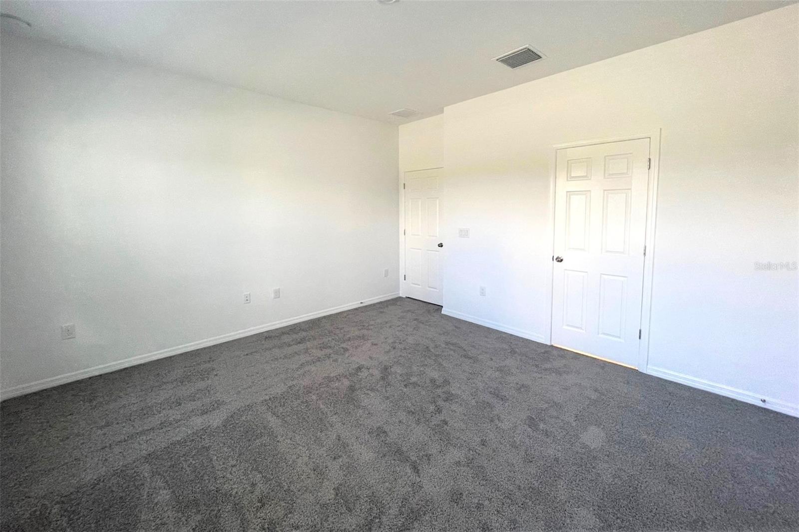 Image 33 of 61 For 28547 Hillcrest Valley Boulevard