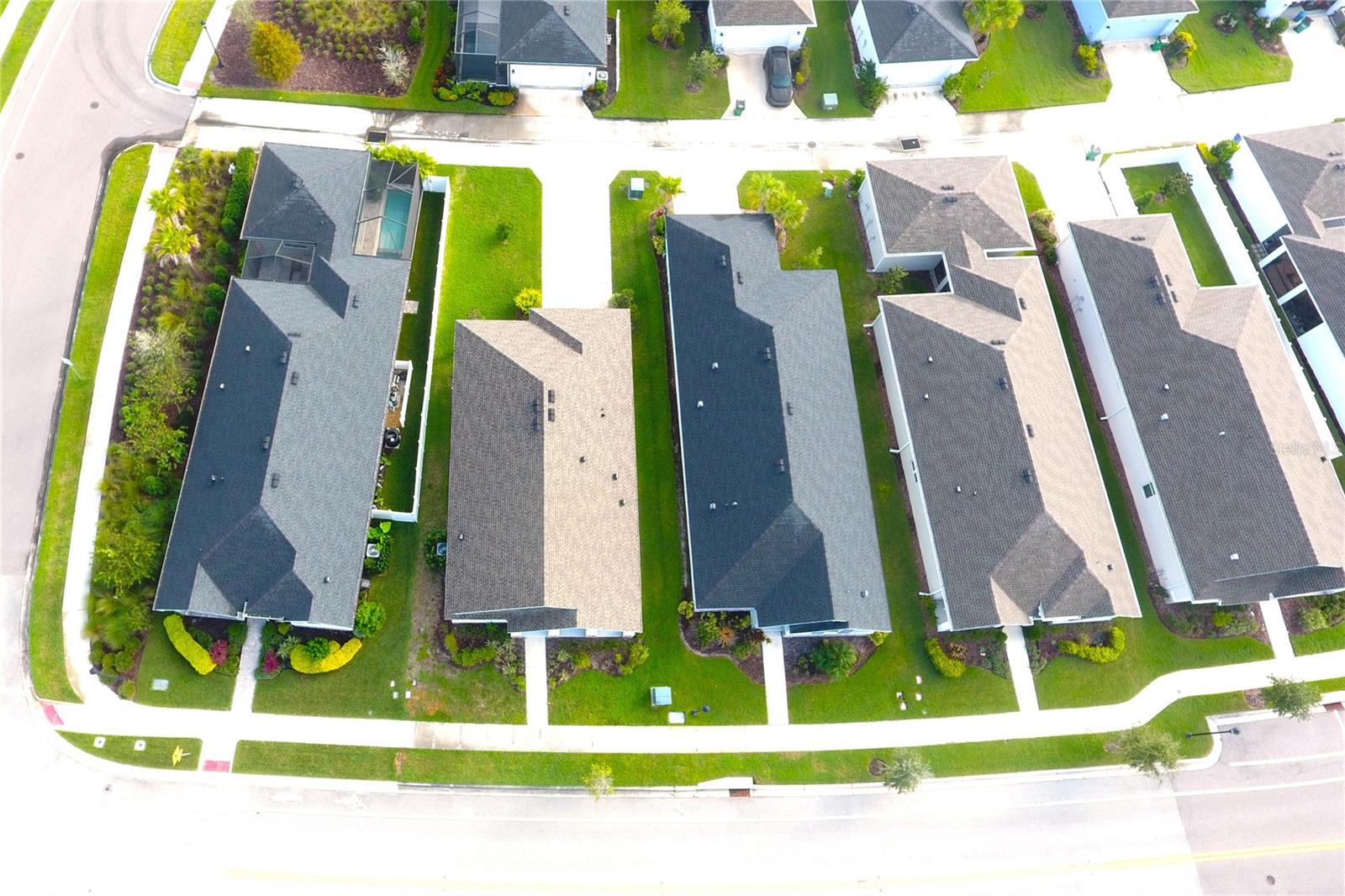 Image 40 of 61 For 28547 Hillcrest Valley Boulevard