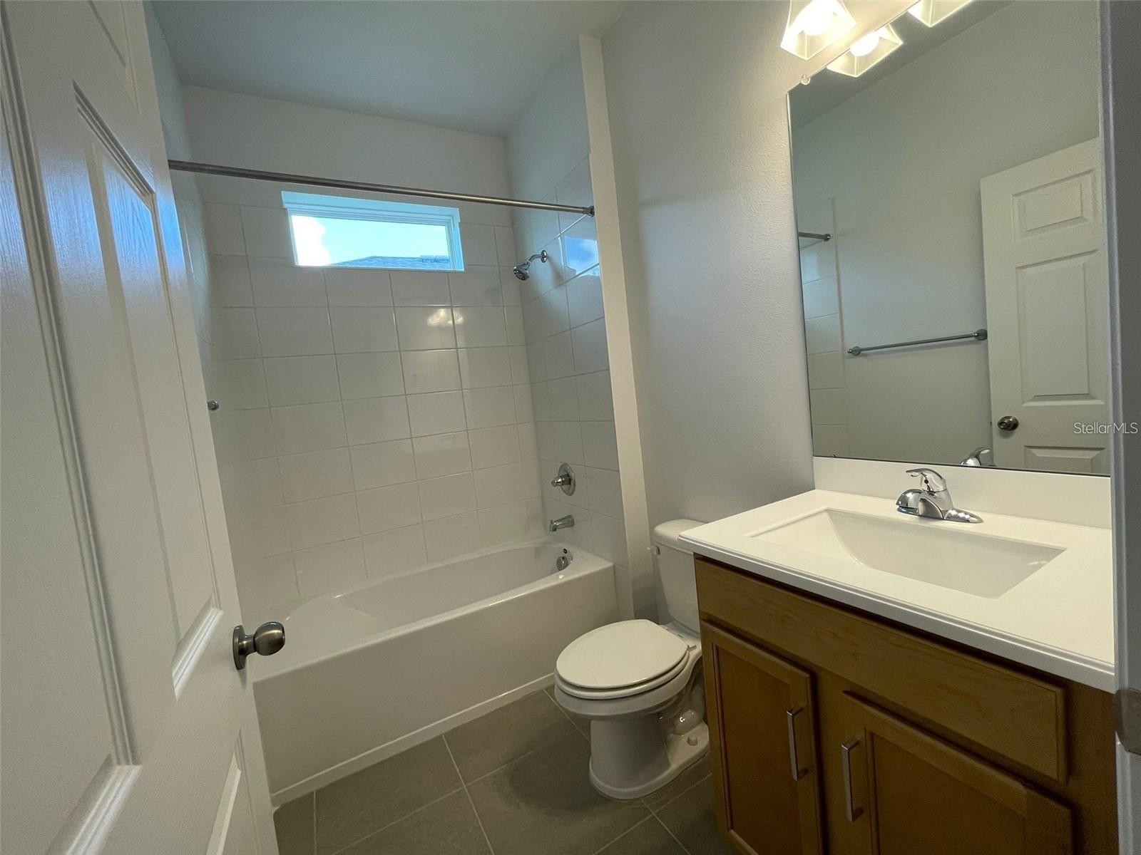 Image 9 of 61 For 28547 Hillcrest Valley Boulevard