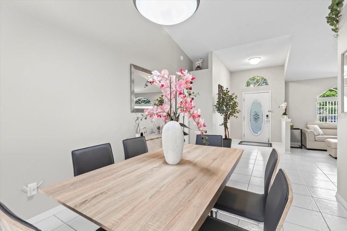 Image 14 of 89 For 22852 Fern Court