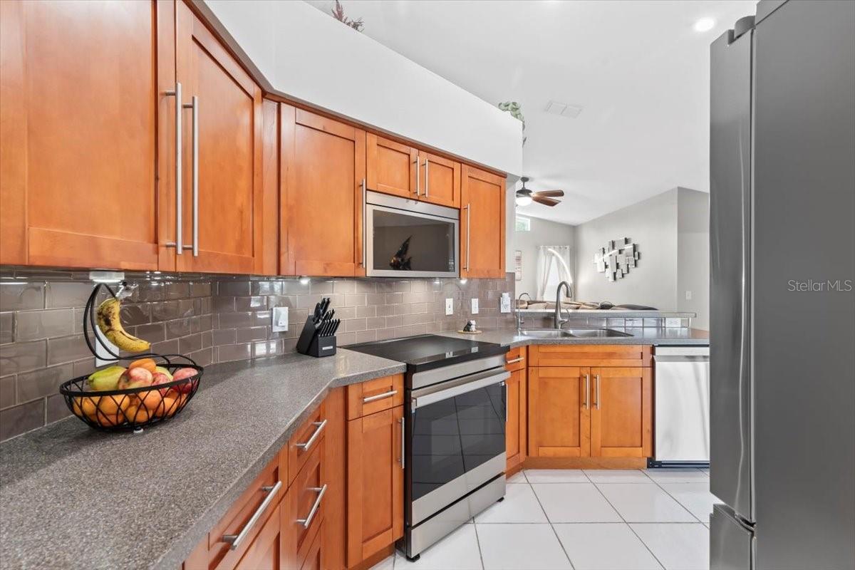 Image 17 of 89 For 22852 Fern Court