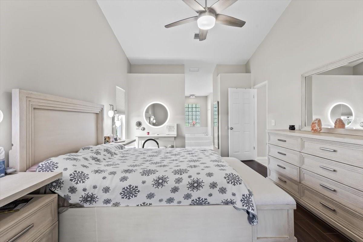 Image 26 of 89 For 22852 Fern Court