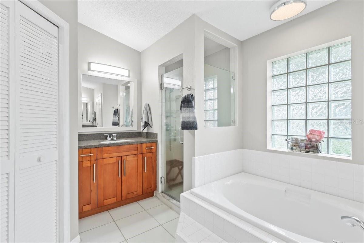 Image 31 of 89 For 22852 Fern Court