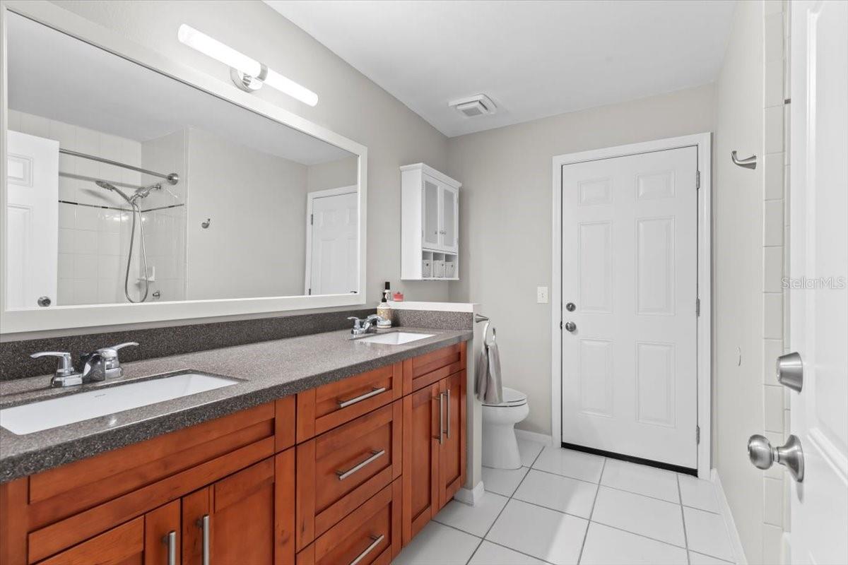 Image 34 of 89 For 22852 Fern Court