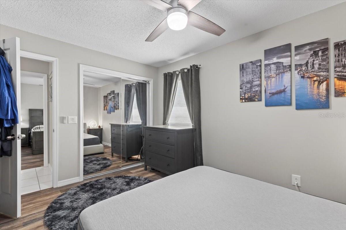 Image 41 of 89 For 22852 Fern Court