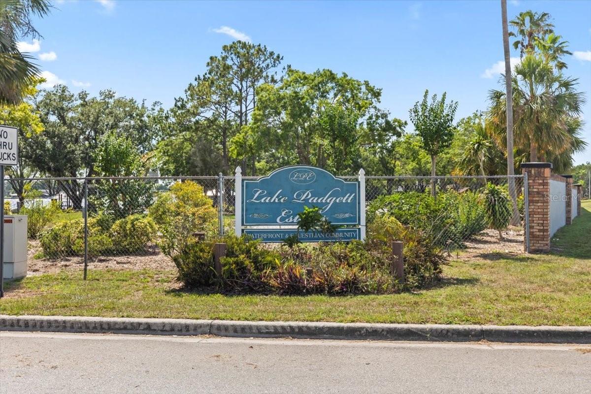 Image 79 of 89 For 22852 Fern Court