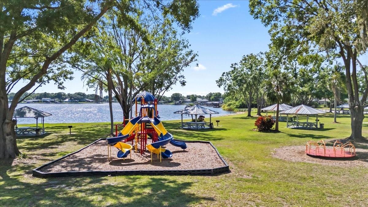 Image 83 of 89 For 22852 Fern Court