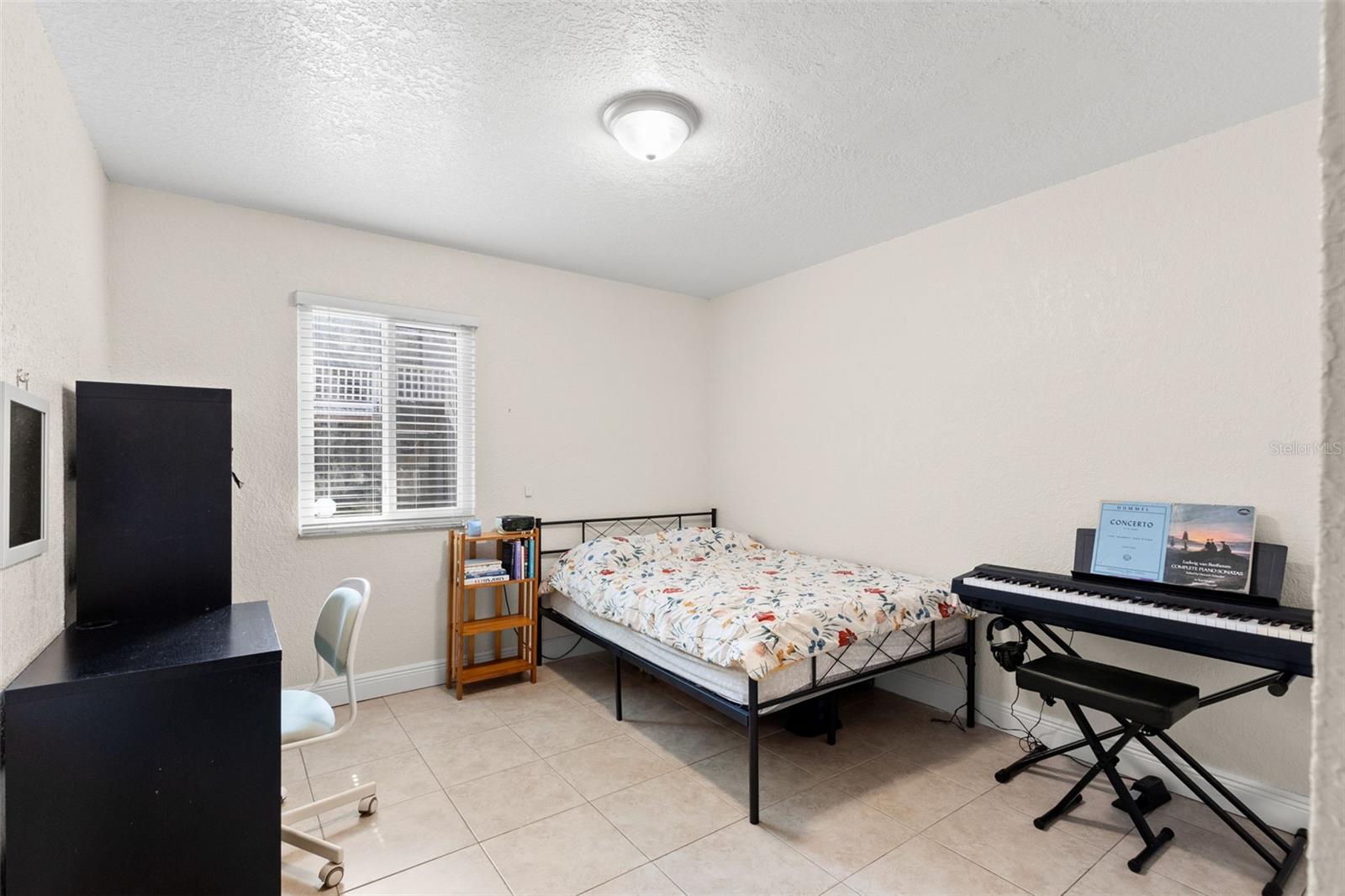 Image 17 of 33 For 4032 Cortez Drive A