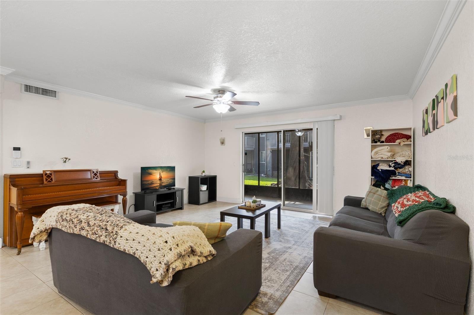 Image 4 of 33 For 4032 Cortez Drive A