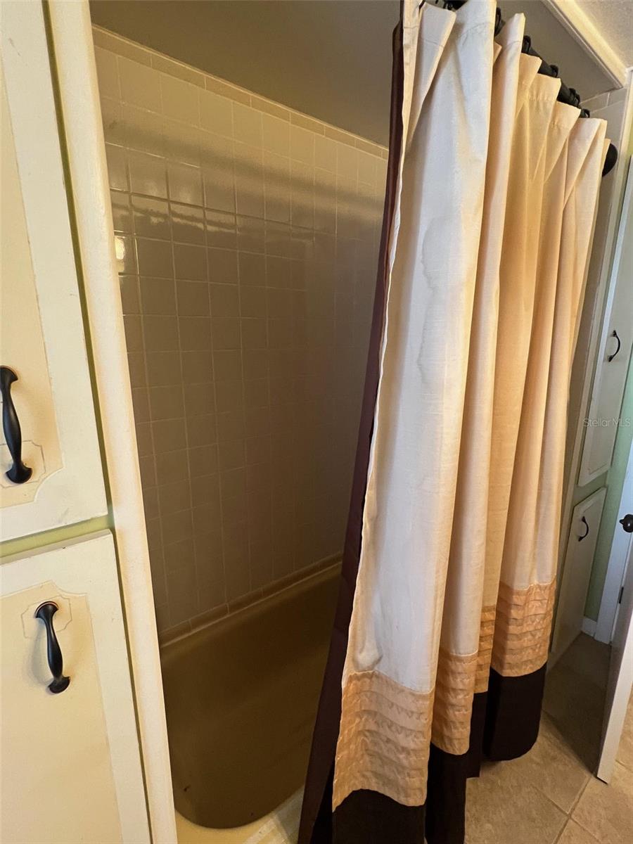Image 29 of 31 For 758 Royal Palm Circle